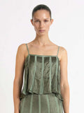 SORAYA | Top con pliegues en verde salvia