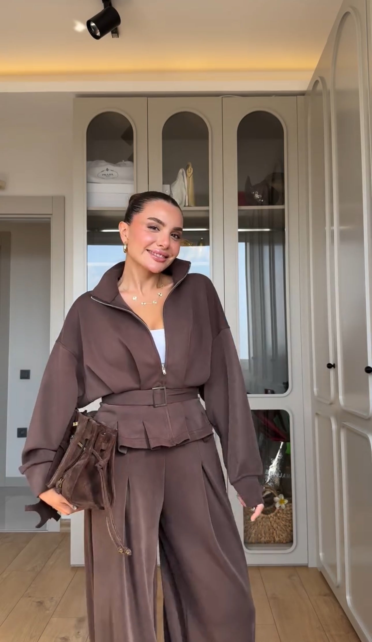 Ilary — Conjunto Deportivo Palazzo y Sudadera | Deportivo de Lujo