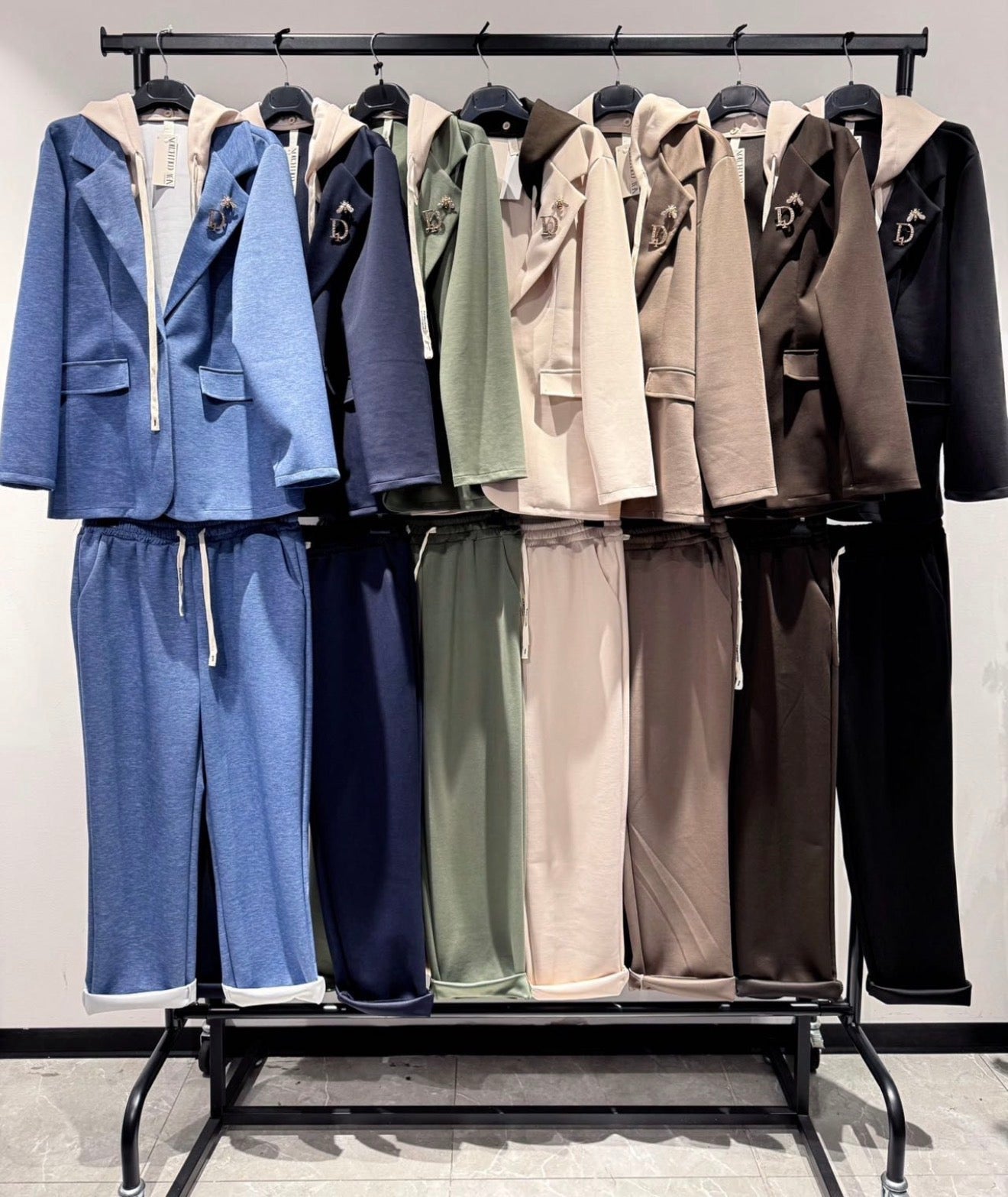 Misaya Azul — Conjunto Blazer y Pantalón Jogger | Azul Elegante