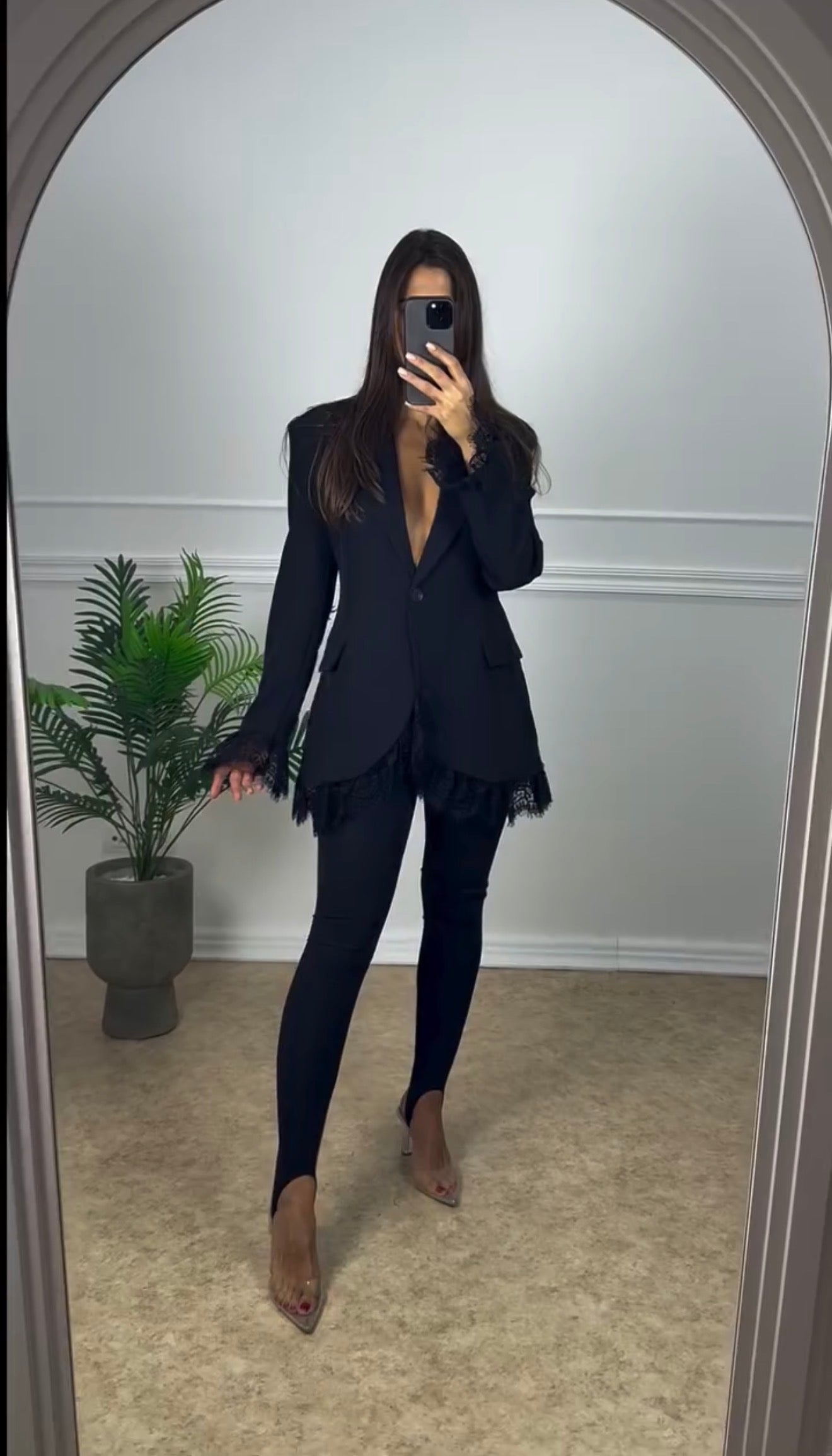 Batgirl Encaje — Conjunto Blazer Puños Encaje y Leggings | Nocturno