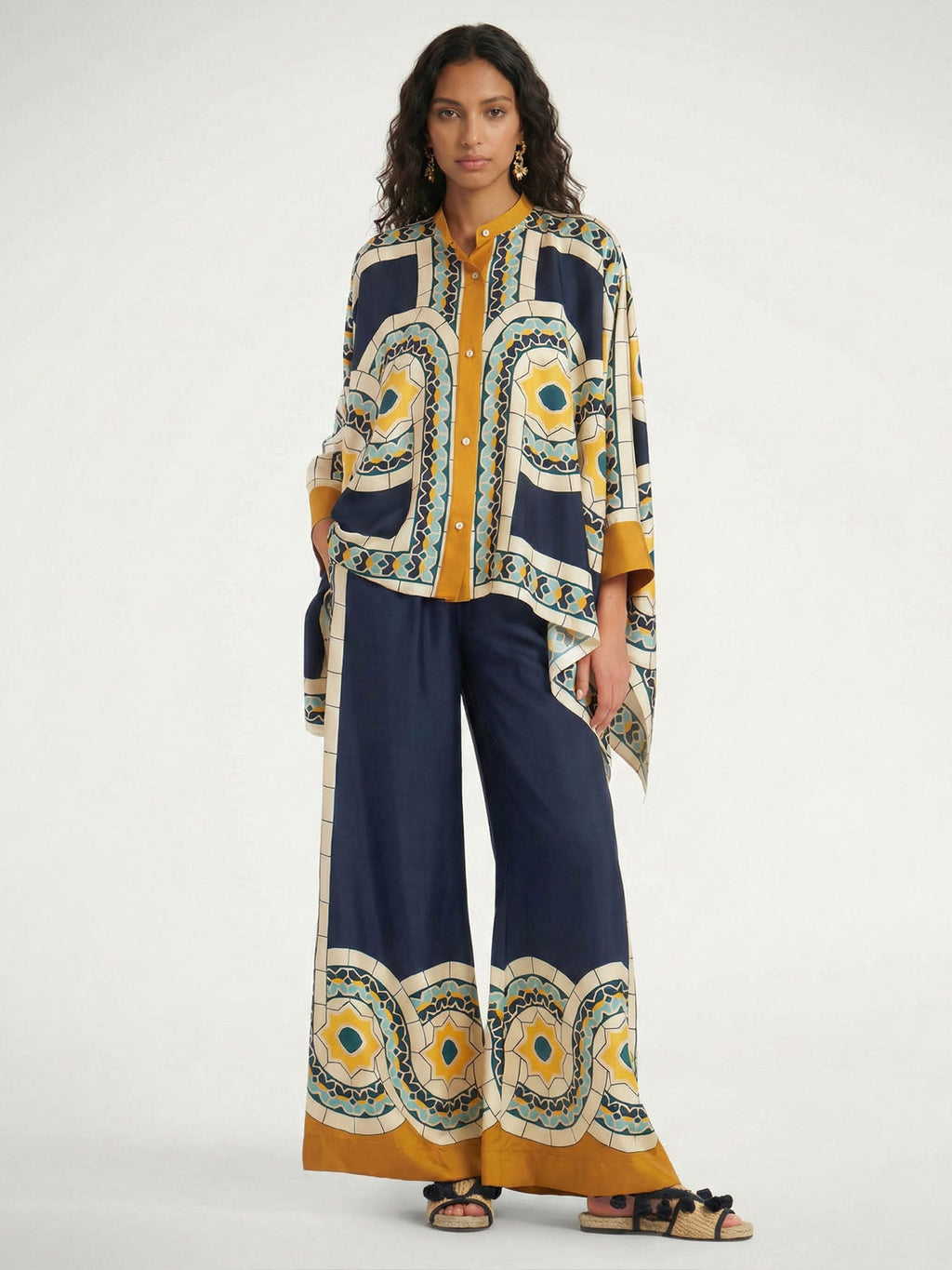 Geometric Print Wide-Leg Pants