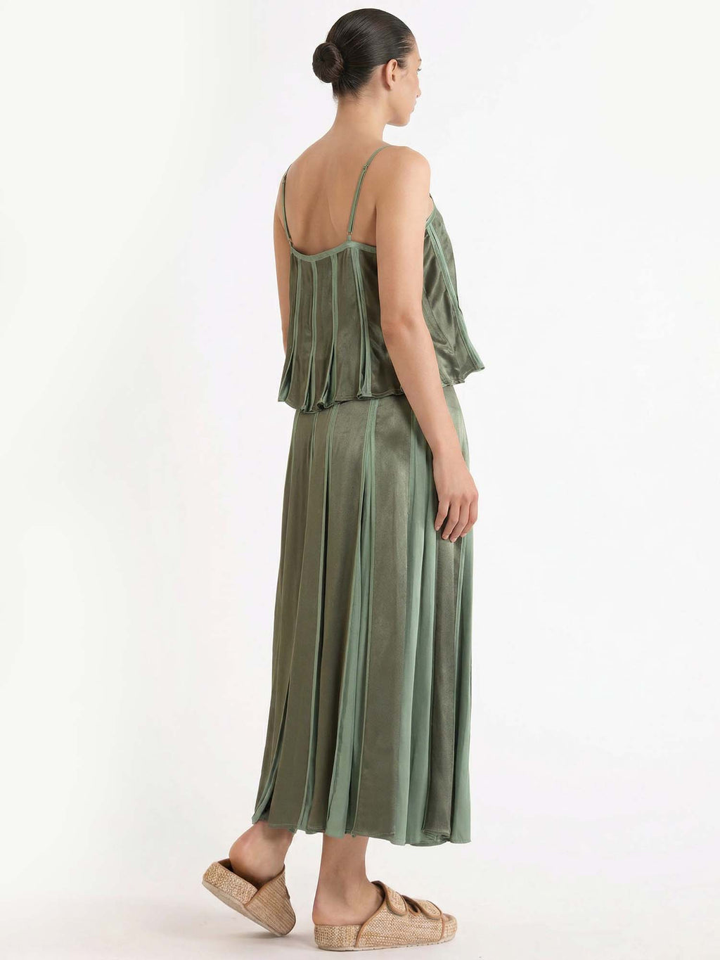 SORAYA | Top con pliegues en verde salvia