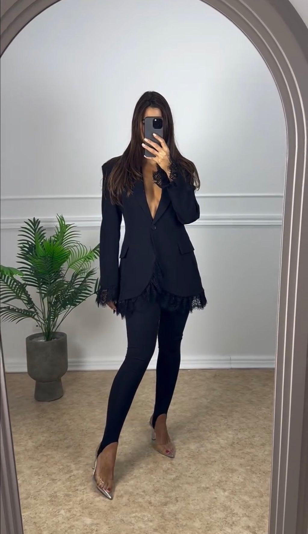Batgirl Encaje — Conjunto Blazer Puños Encaje y Leggings | Nocturno