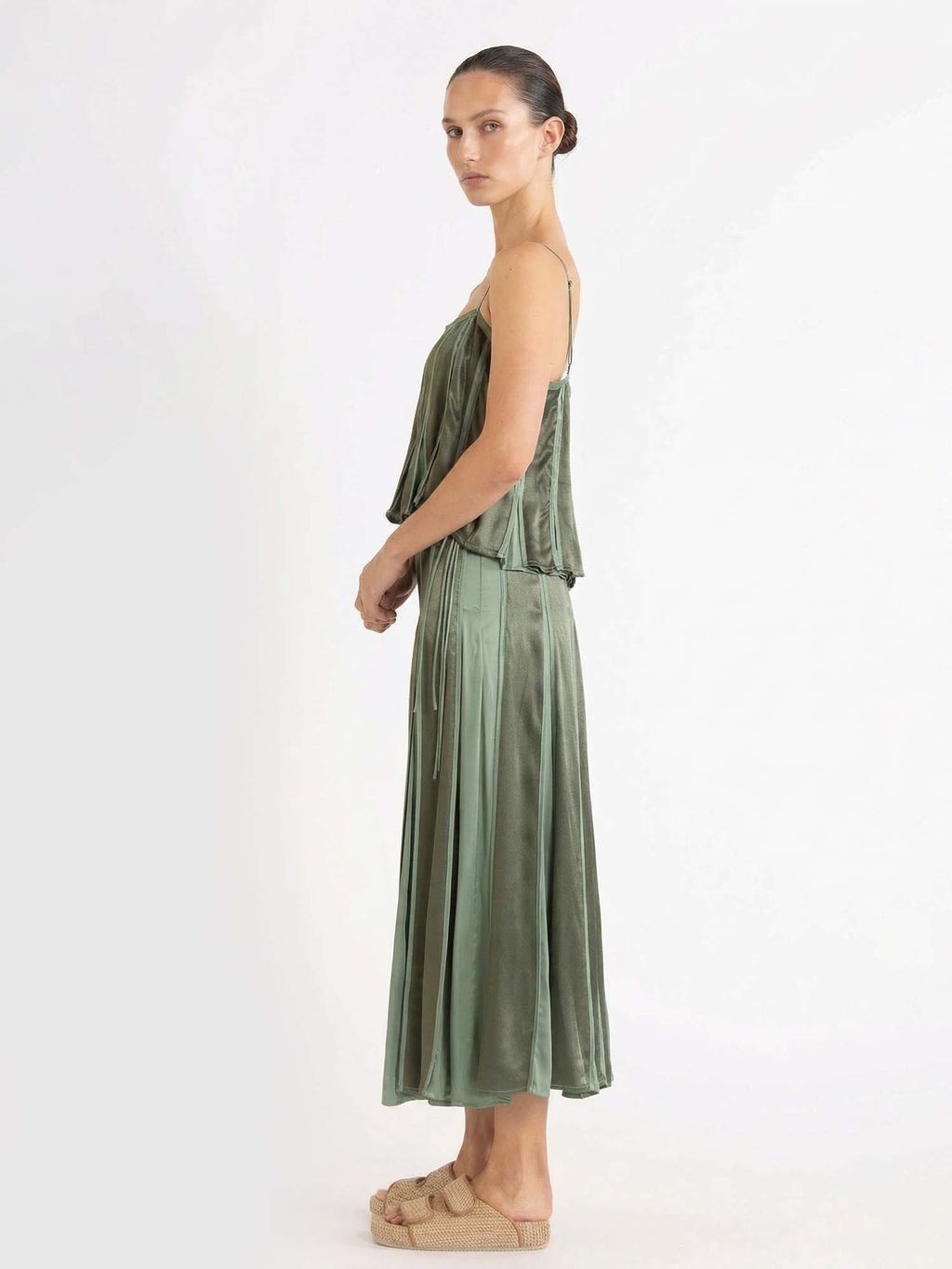 SORAYA | Top con pliegues en verde salvia