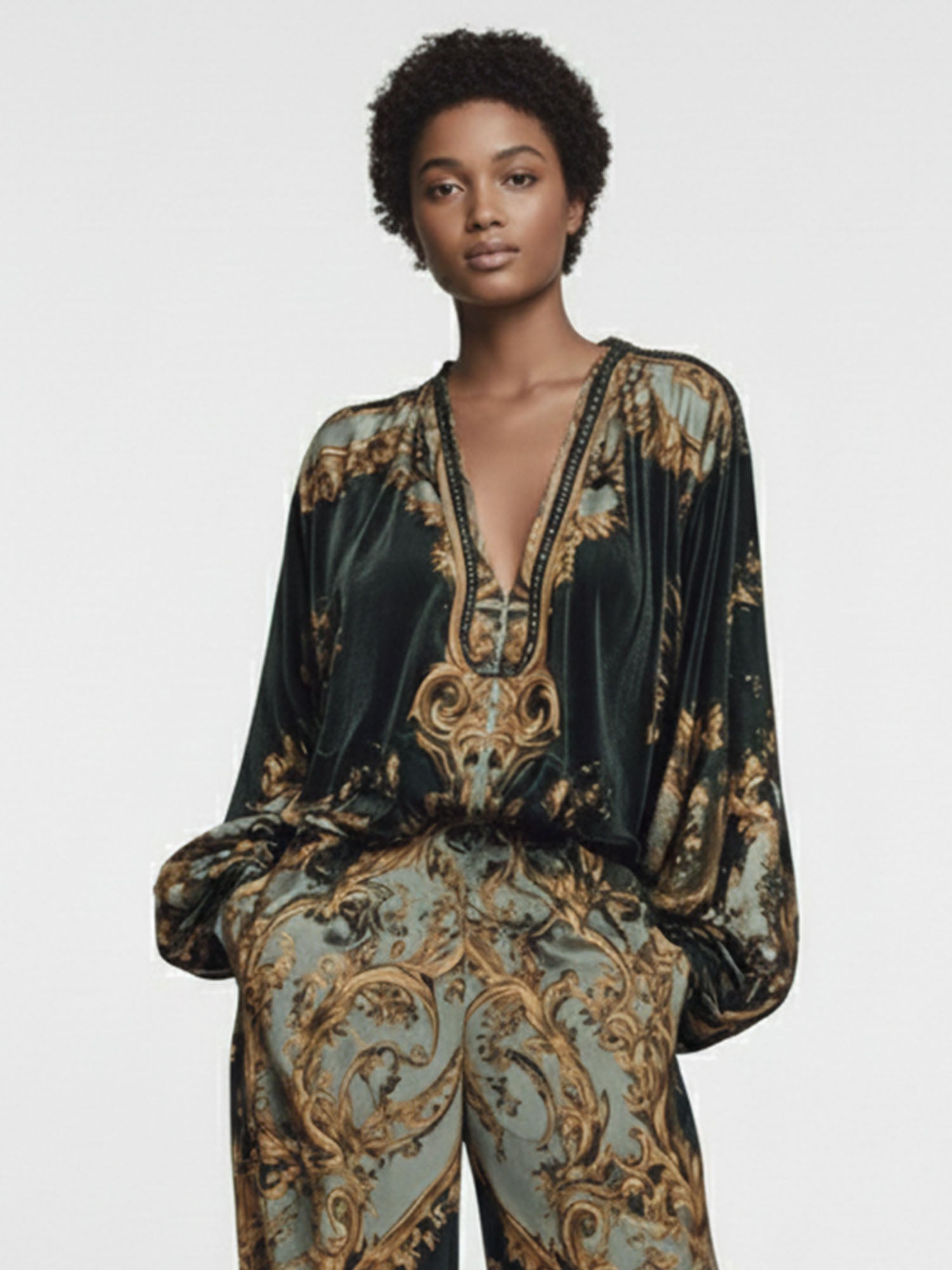 AURORA | Blusa fluida con escote en V
