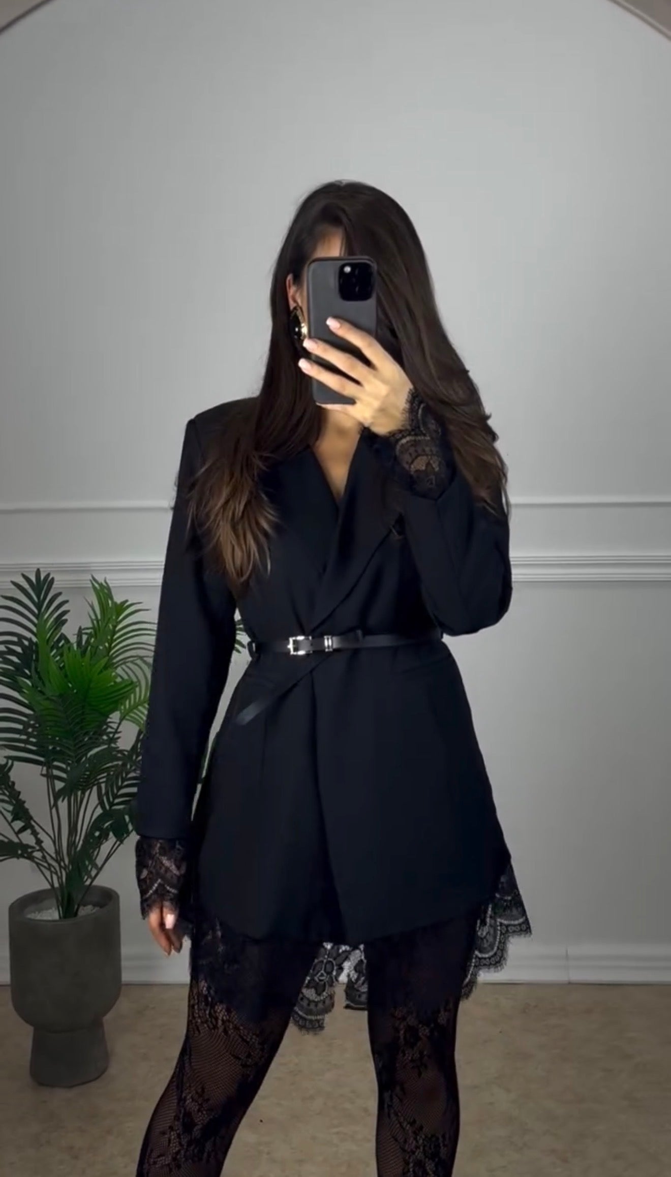 Lara Encaje — Vestido Blazer con Encaje y Cinturón | Fuerza Suave