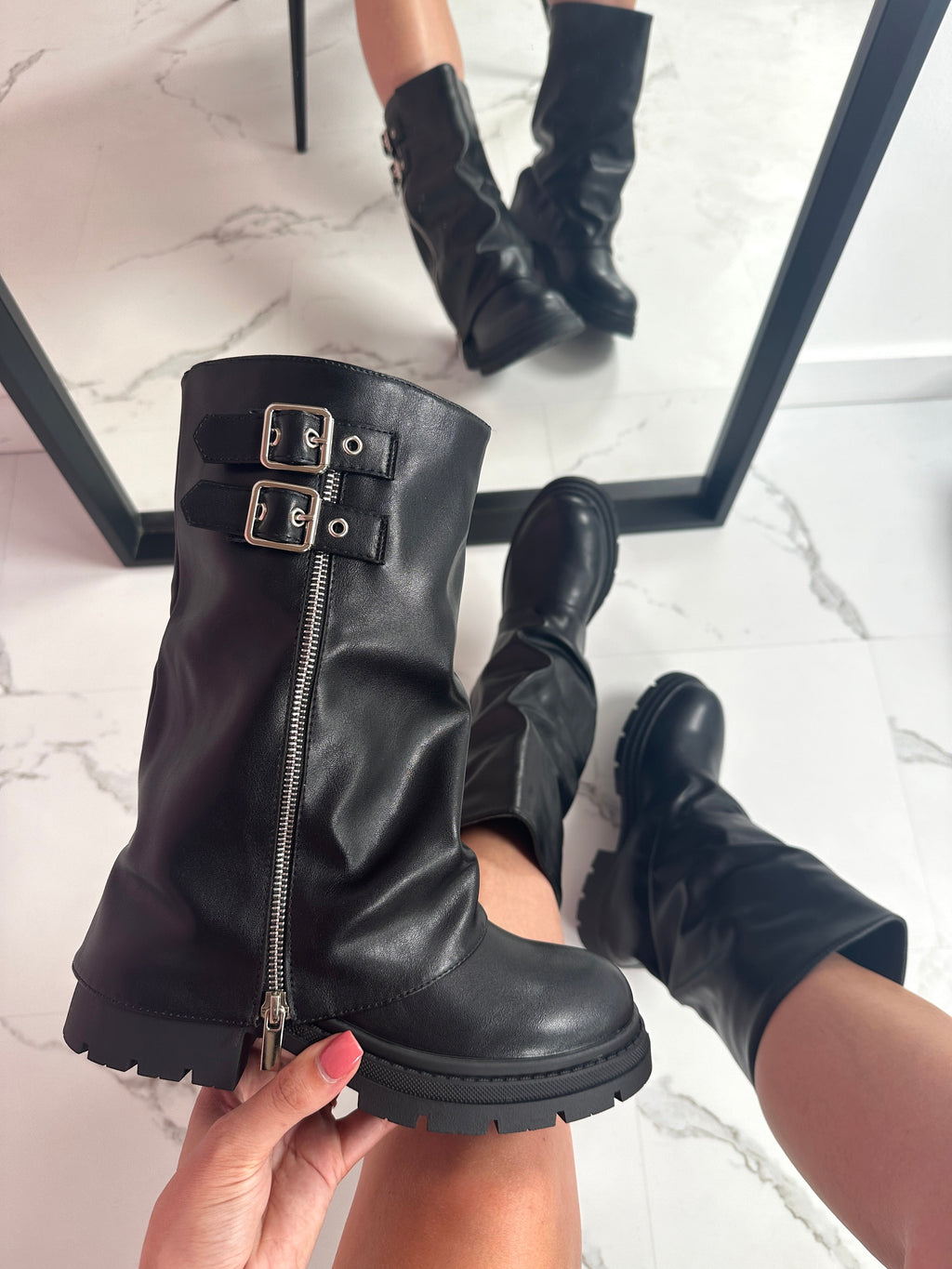 ALMUDENA | Botas con cremallera