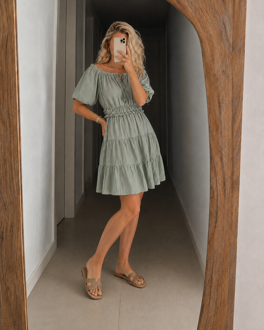 MILA | Vestido con hombros al aire