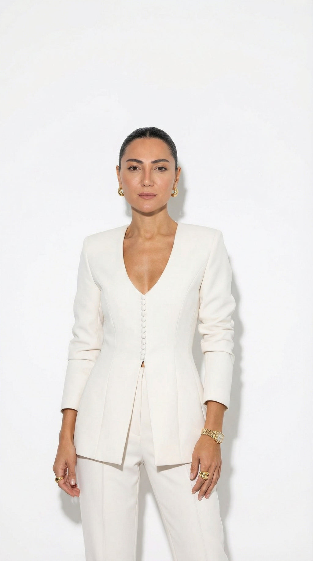 Madame — Traje Sastre Blanco | Poder Femenino Absoluto