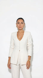 Madame — Traje Sastre Blanco | Poder Femenino Absoluto