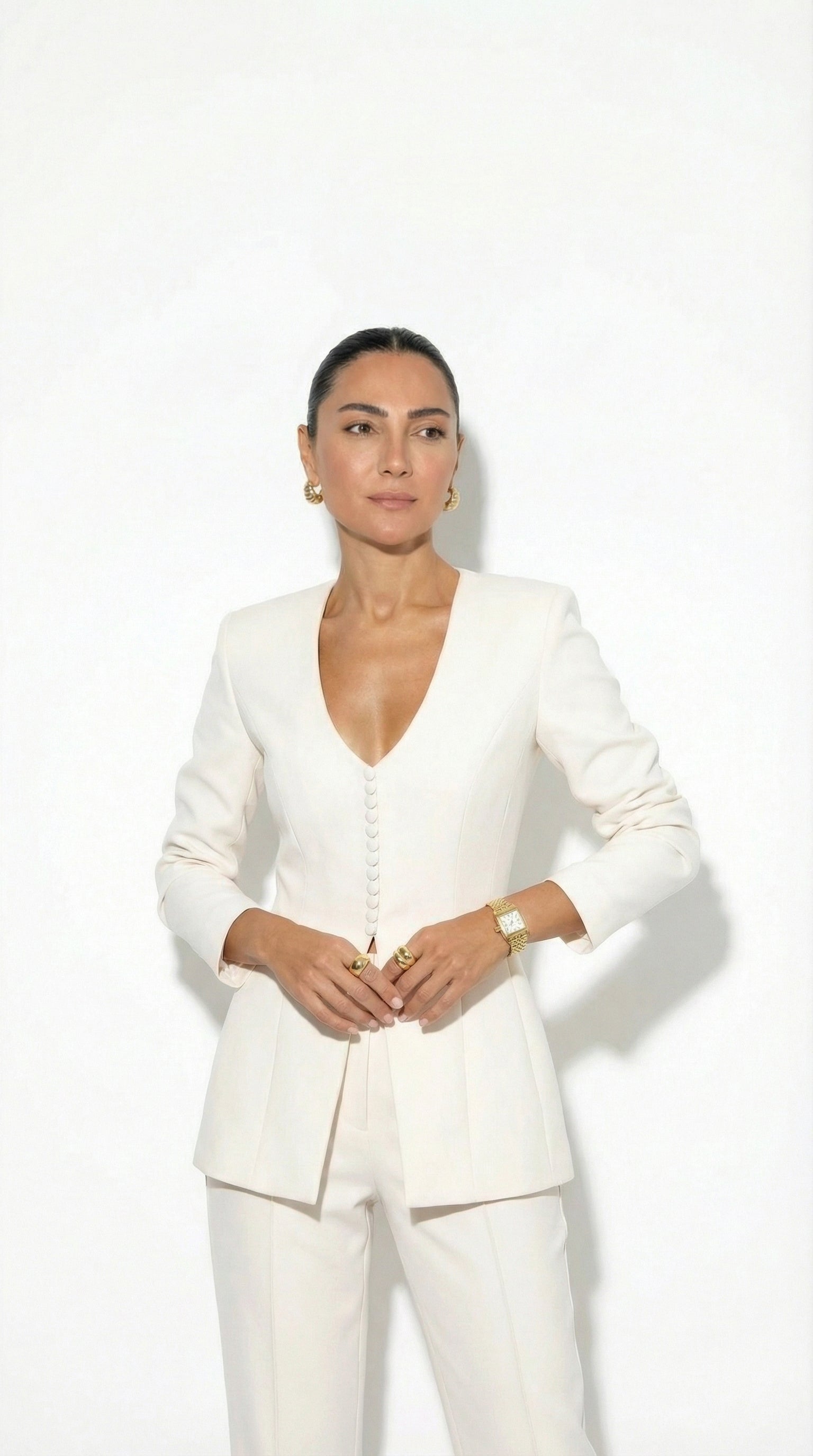 Madame — Traje Sastre Blanco | Poder Femenino Absoluto