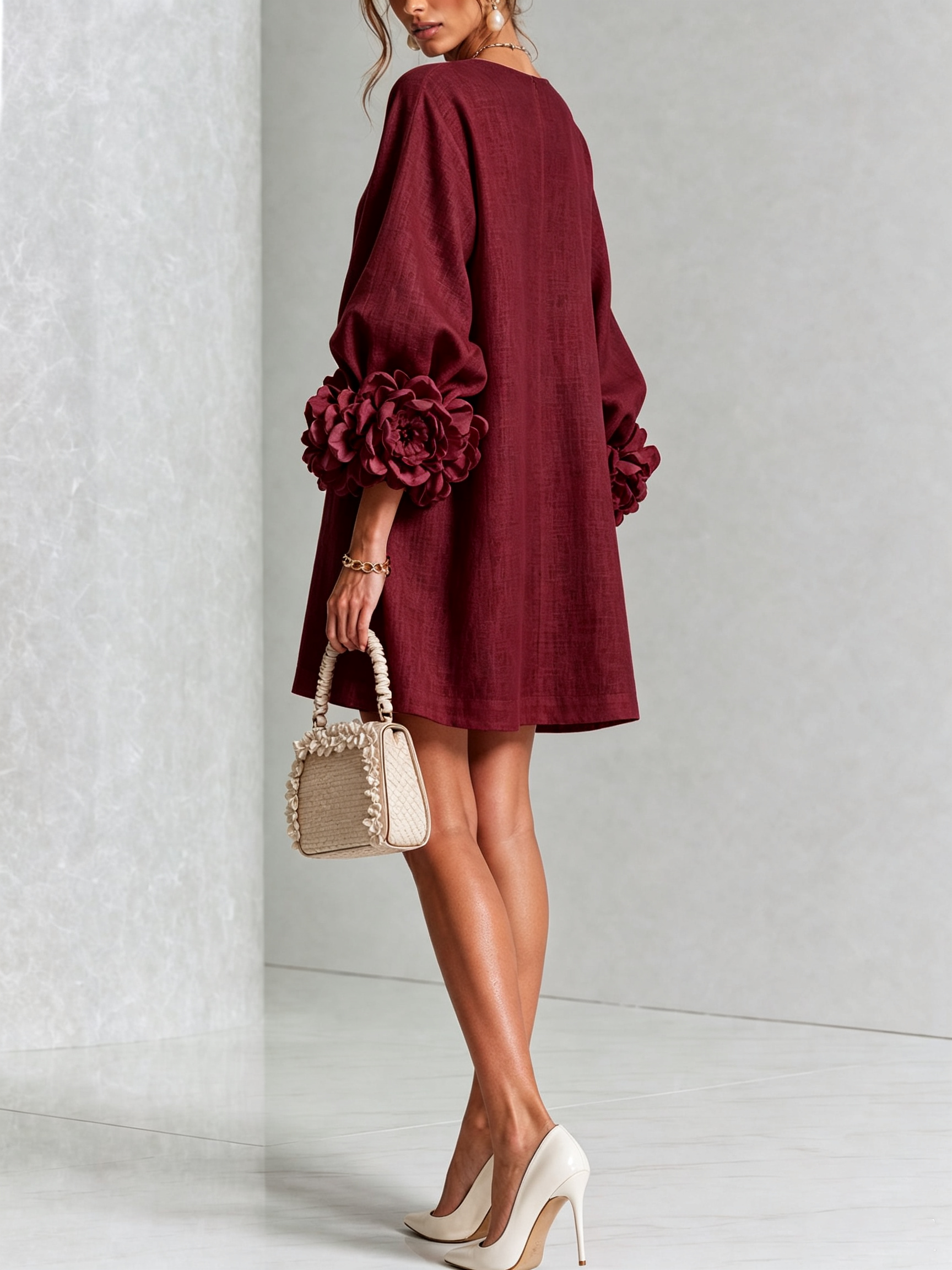 AMPARO | Vestido corto con botones de flor y mangas abullonadas