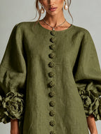LETICIA | Vestido camisero corto en verde oliva con puños de flor
