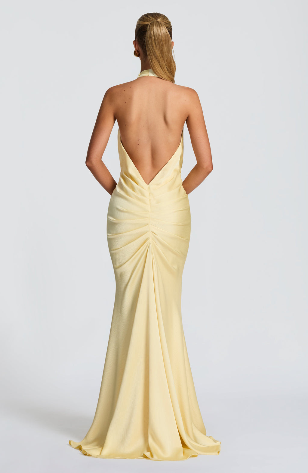 LUCÍA Vestido Largo con Escote Pronunciado