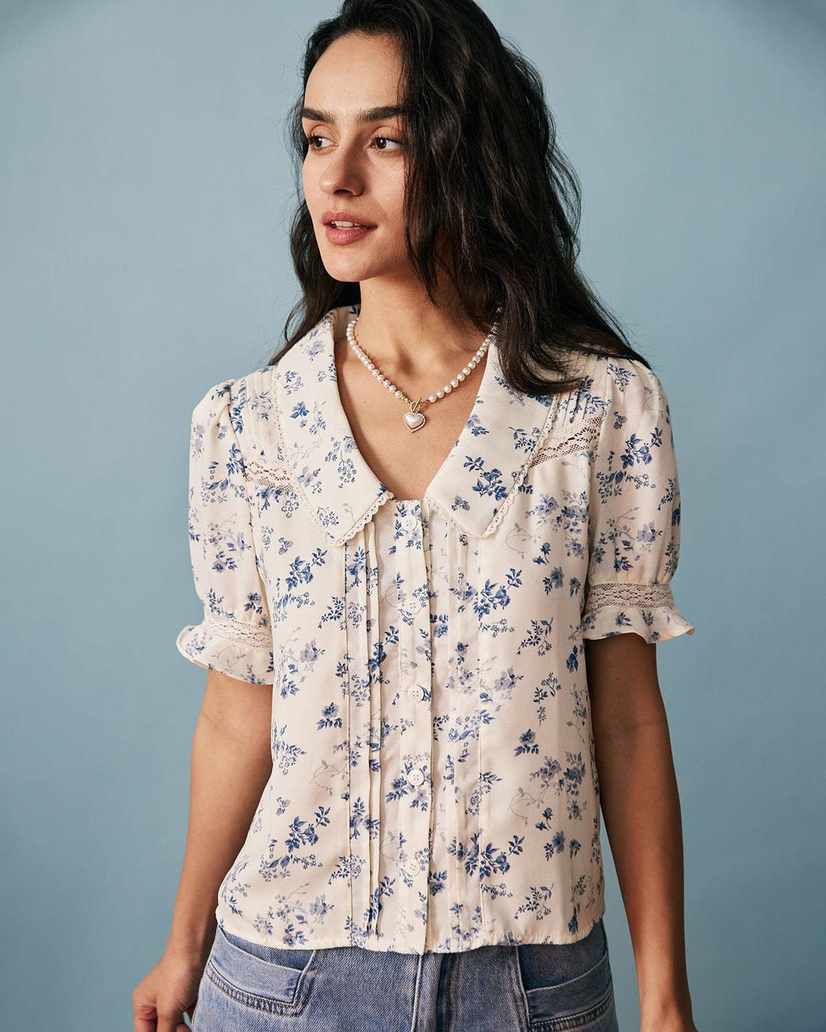 ALICIA | Camisa floral plisada con inserciones de encaje