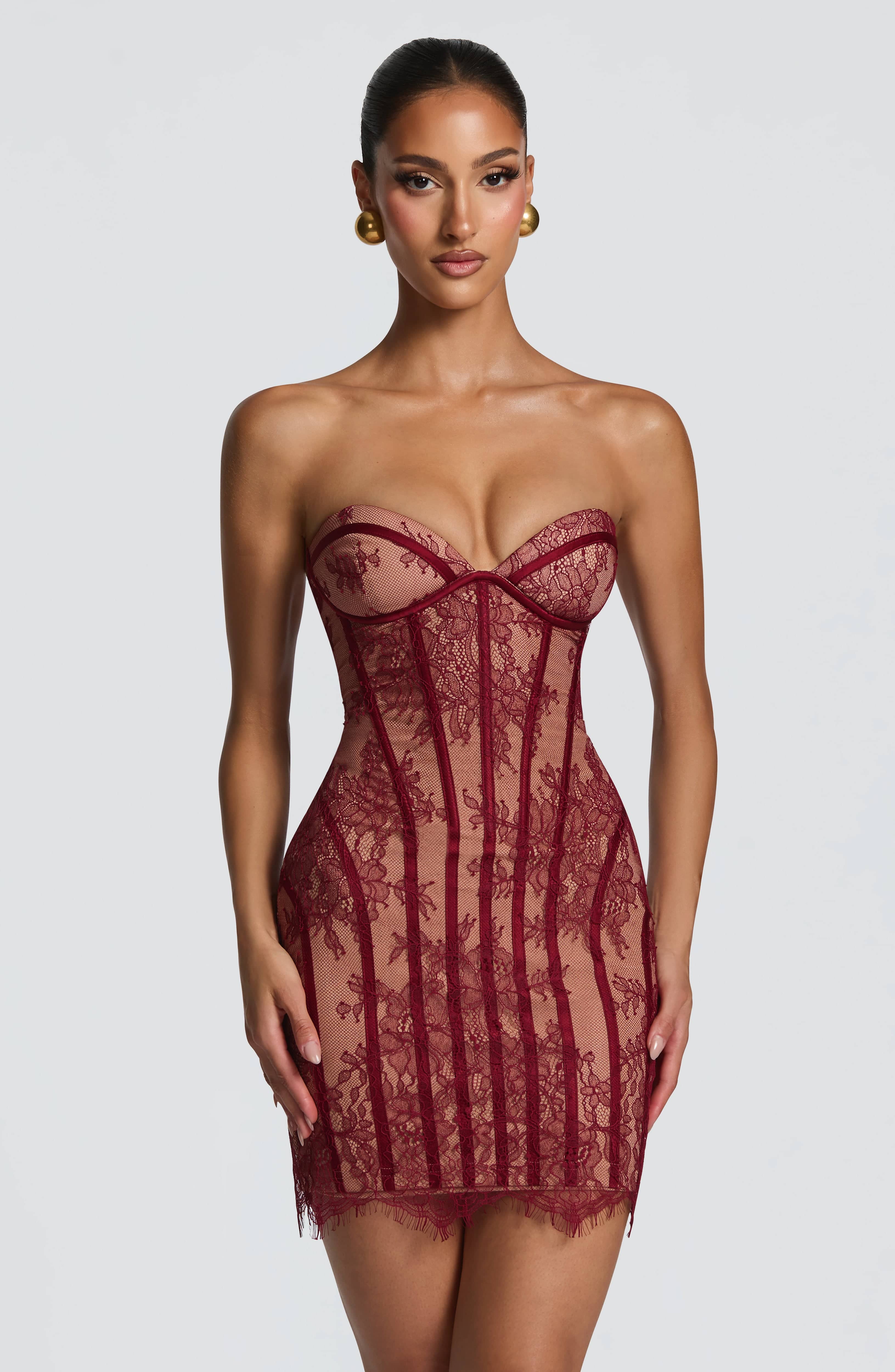 Sian — Vestido Corto Borgoña | Intensidad Femenina