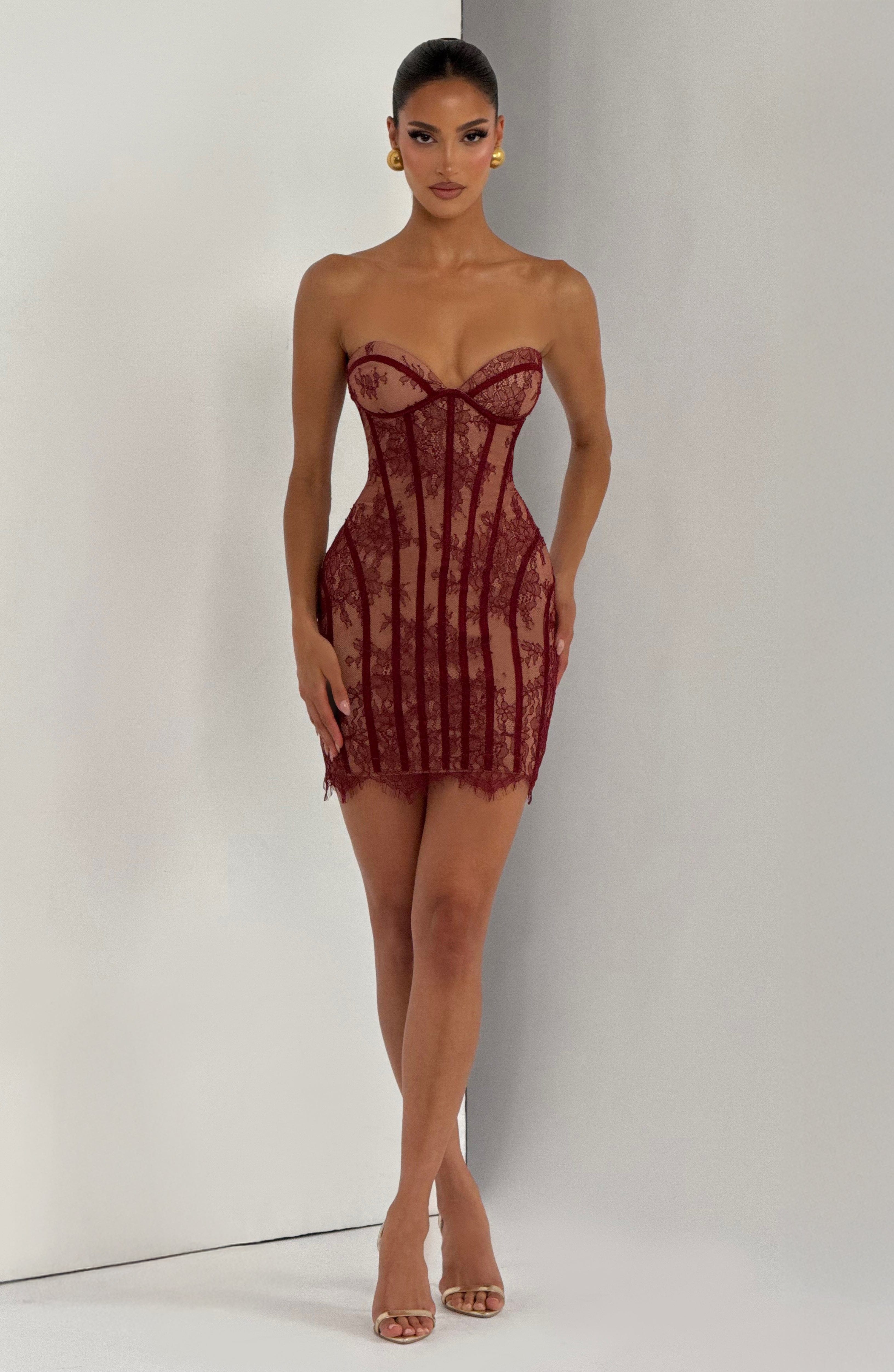 Sian — Vestido Corto Borgoña | Intensidad Femenina